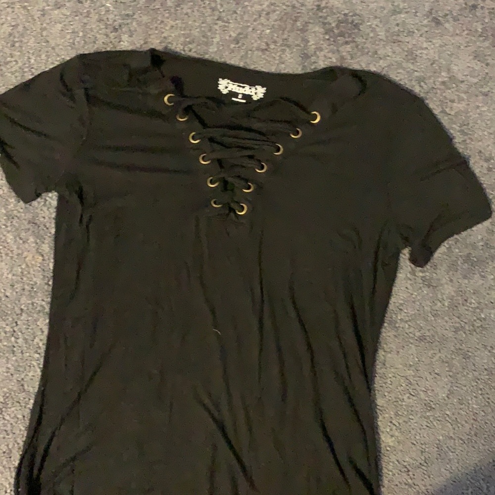 criss cross t-shirt